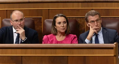 El portavoz del PP en el Congreso, Miguel Tellado; la secretaria general del PP, Cuca Gamarra, y el presidente del Partido Popular, Alberto Núñez Feijóo.