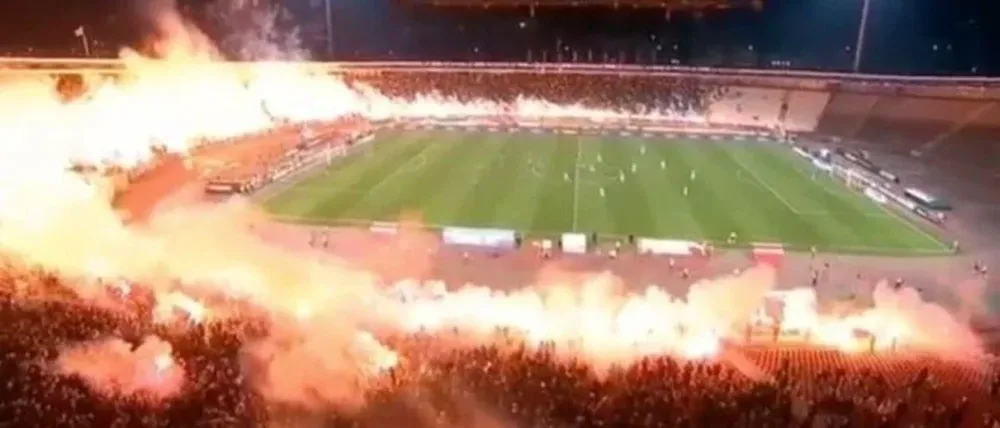 El insólito festejo de los hinchas de Estrella Roja