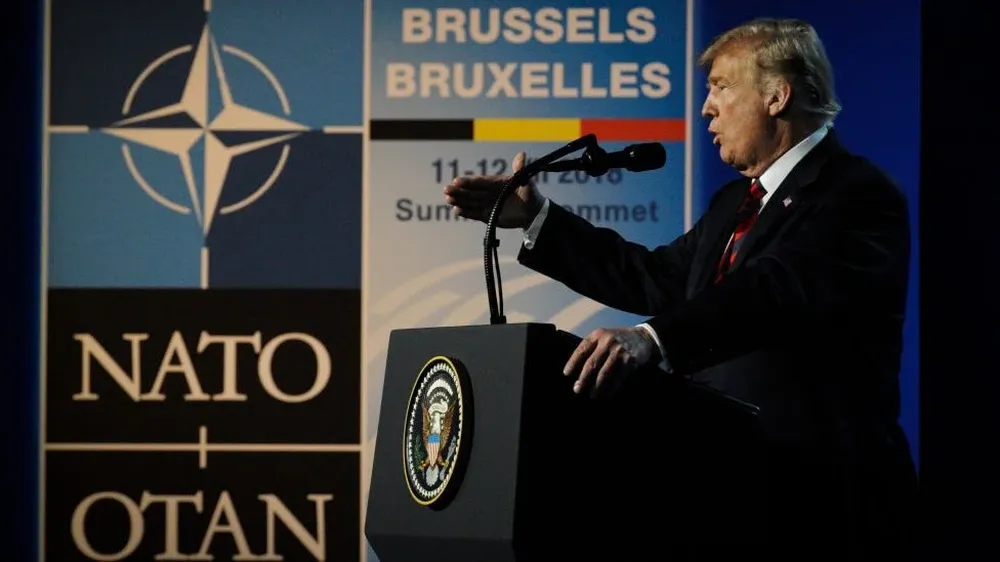 Los aliados de EE.UU. en la OTAN dudan del compromiso de Trump con la alianza.