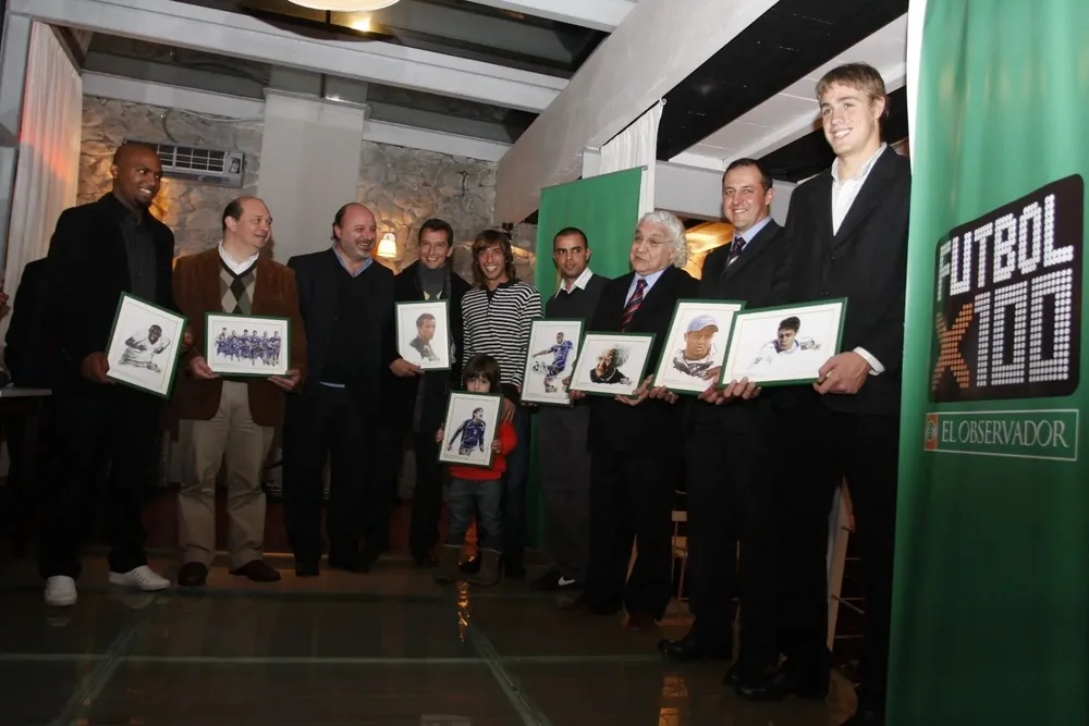 Morro García, Dante Prato, Fernando Sobral, Jorge Larrionda, Julio Marchant, Diego De Souza, Ricardo Alarcón, Javier Carballo y Sebastián Coates