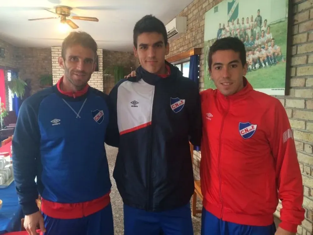 Malvino con Alonso y De Pena en Los Céspedes