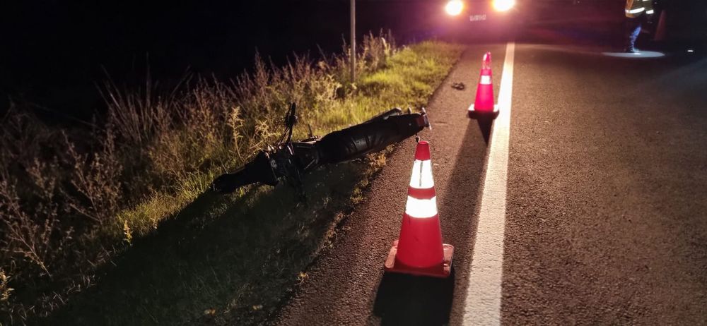 Así terminó la moto del joven que murió tras ser chocado en Río Negro