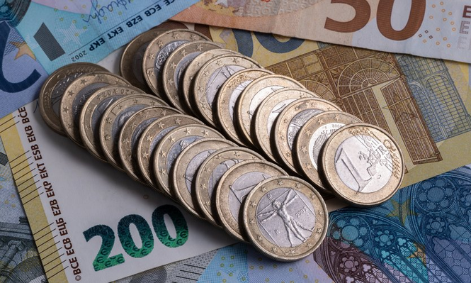 Bulgaria adoptará el euro a partir del 1 de enero de .