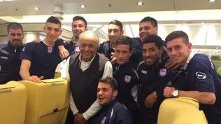 Jugadores de Defensor con Roberto Giordano