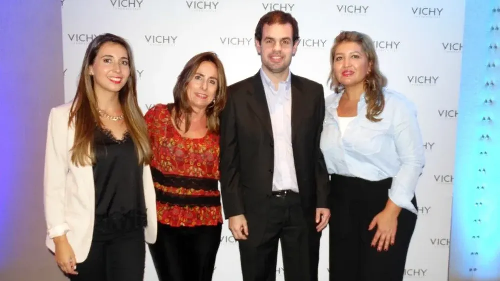 Camila Rivera, Jaqueline Curbelo, Juan Rodríguez y Mónica Beux