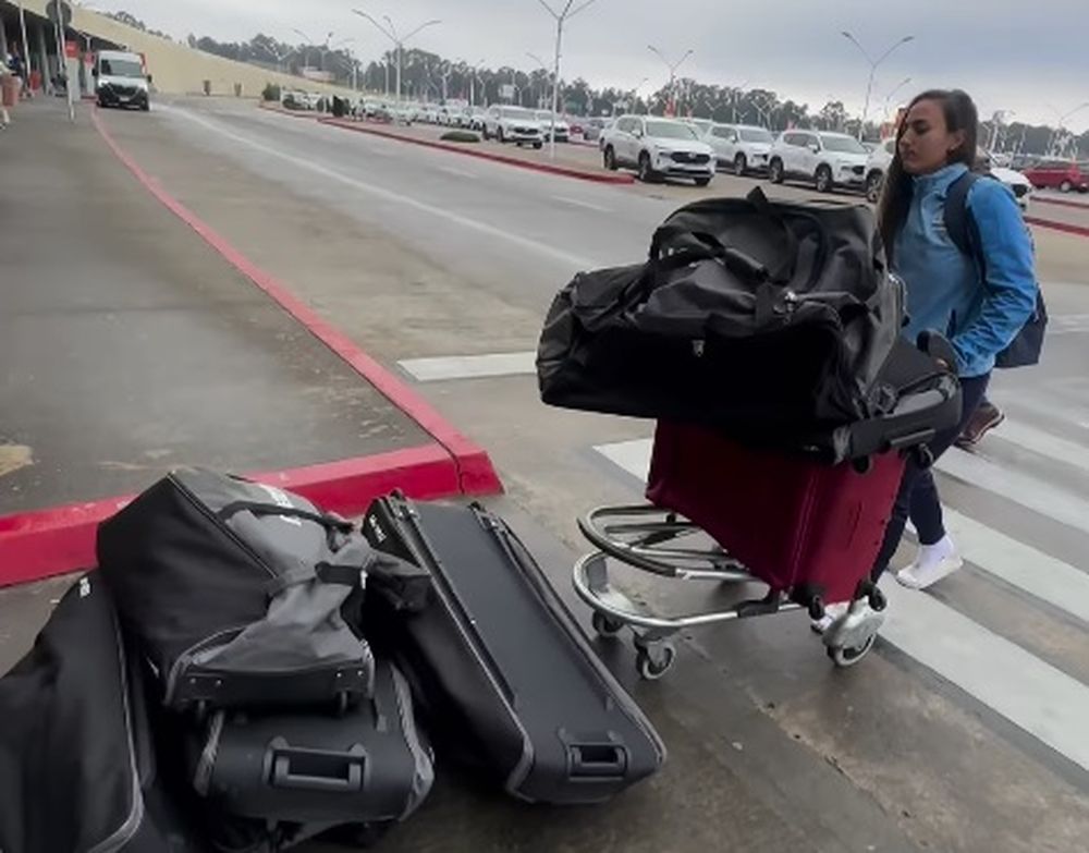 Lola Moreira y su equipaje para los Juegos Olímpicos París 2024