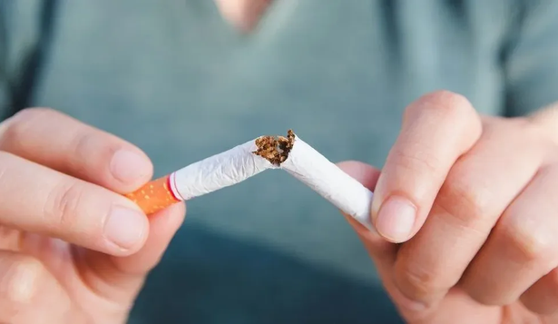 Gobierno ajustó el Imesi de los cigarrillos, el tabaco y los combustibles