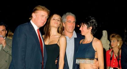 Trump fue amigo de Epstein, pero asegura que cortó vínculos con él antes de su primera condena penal.