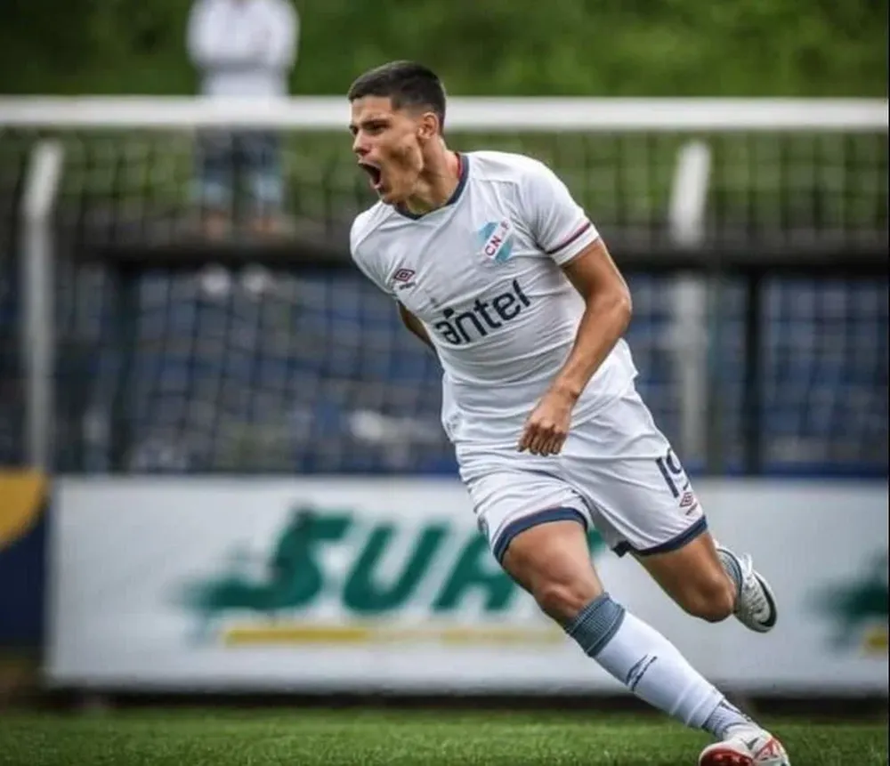 El posteo de Inti López