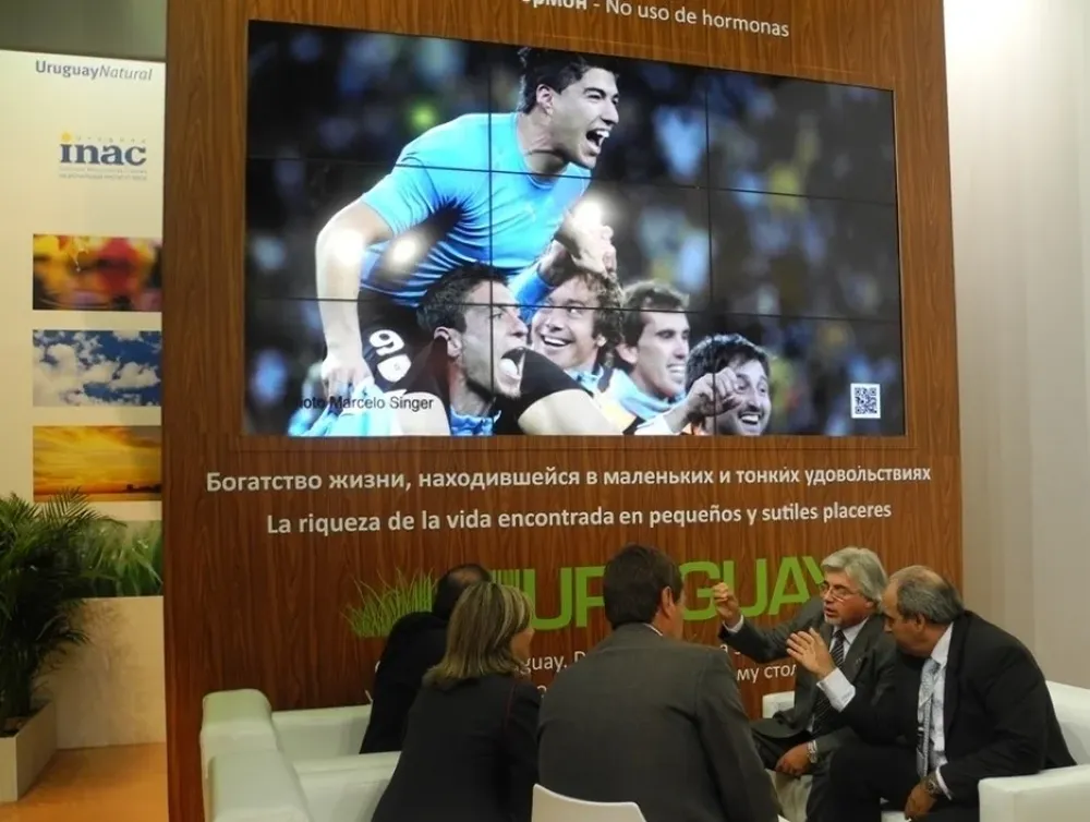 INAC y el fútbol de la mano en la Prodexpo en Moscú