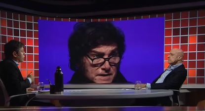 la invasion de los politizados: cuando todo se vuelve debate publico