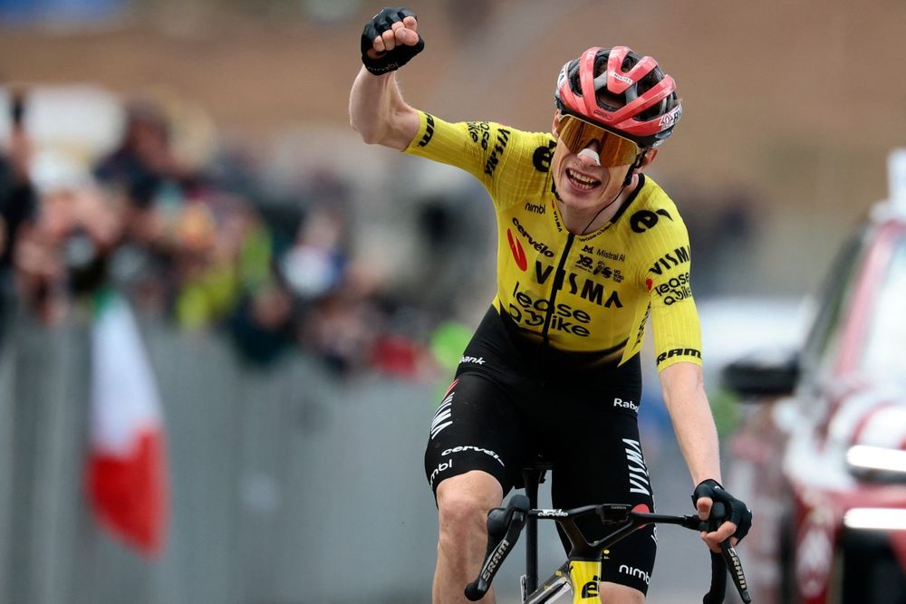 Jonas Vingegaard&nbsp; al ganar la séptima etapa del Giro de Italia