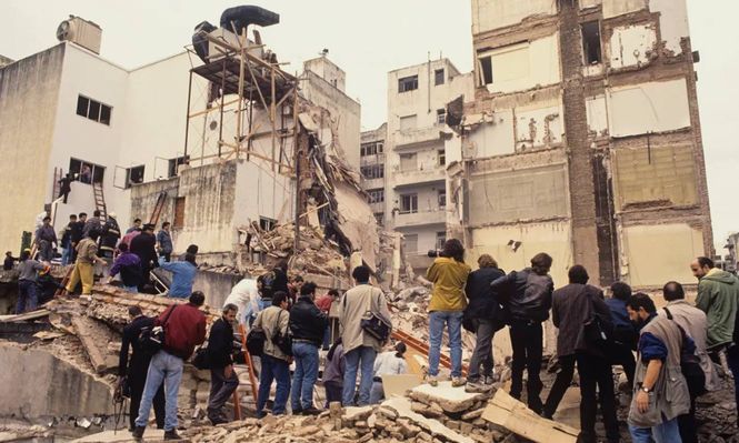 Treinta años del atentado a la AMIA: una herida abierta y una búsqueda irrenunciable por la verdad y la justicia