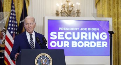 Cómo funciona la medida de Joe Biden para frenar la inmigración ilegal en la frontera
