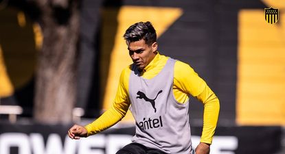 Matías Arezo en la práctica de Peñarol
