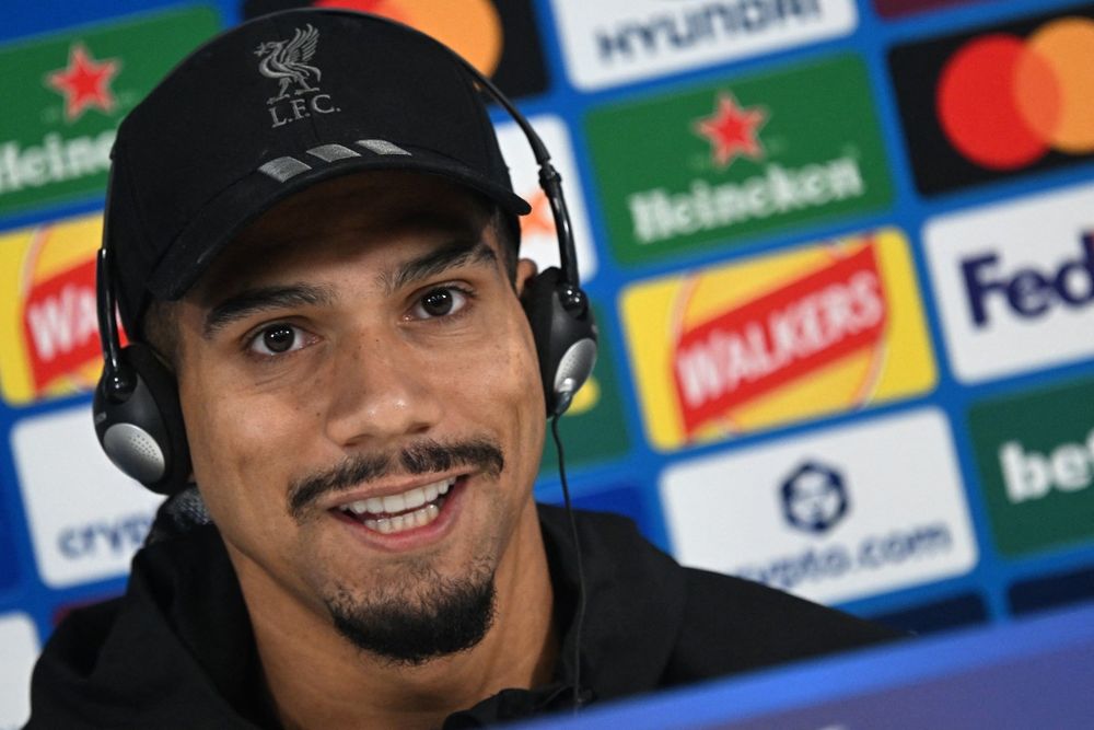 Ronald Araujo en conferencia de prensa previo al partido de Liverpool vs Villarreal