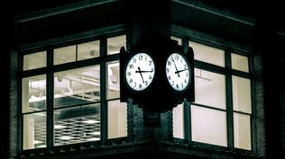 Trabajo nocturno: el proyecto para eliminar el mínimo de cinco horas y universalizar el pago extra