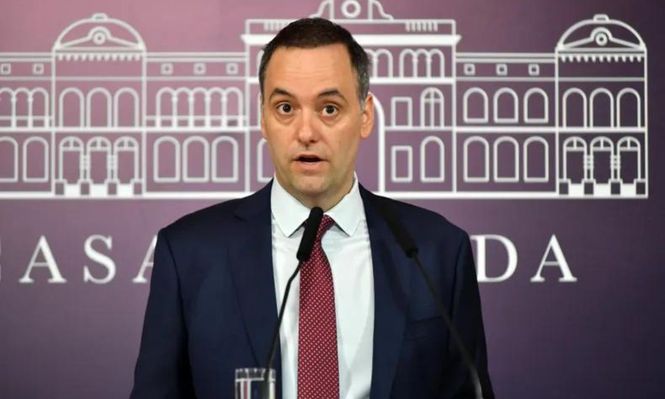 El Gobierno implementará cobro de aranceles a extranjeros en universidades y hospitales nacionales