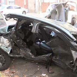 Así quedó el auto en el que viajaba la pareja que falleció en Buceo