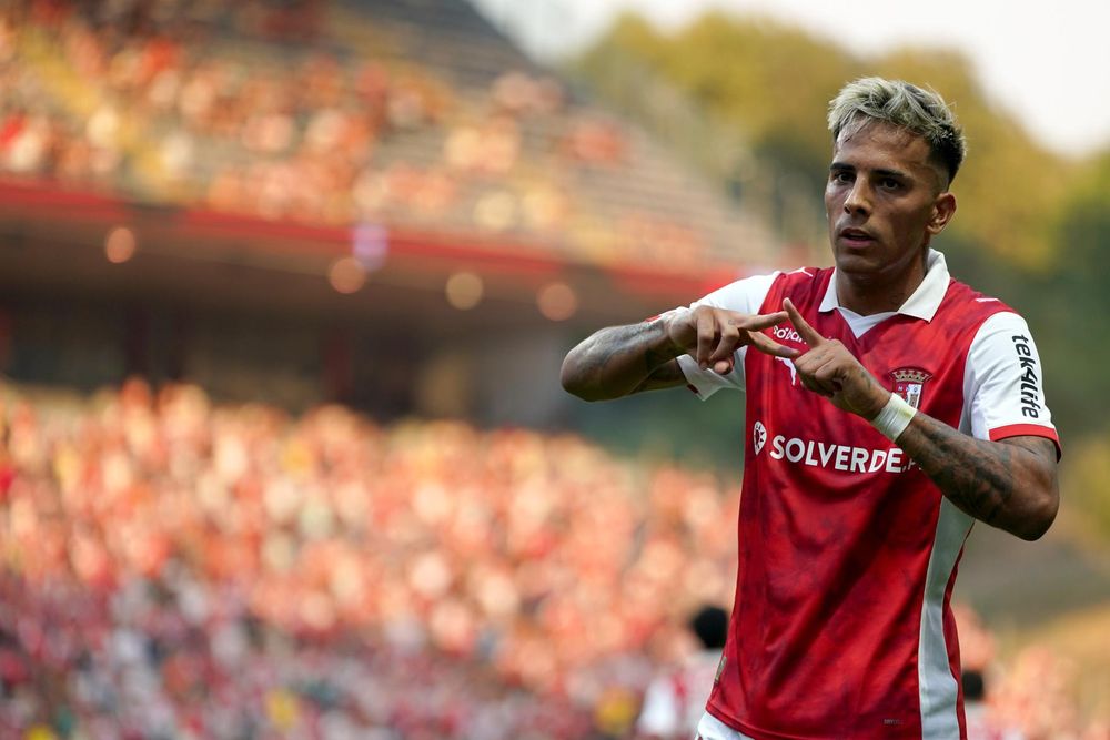 Festejo de Rodrigo Zalazar en el triunfo de Braga ante Cluj