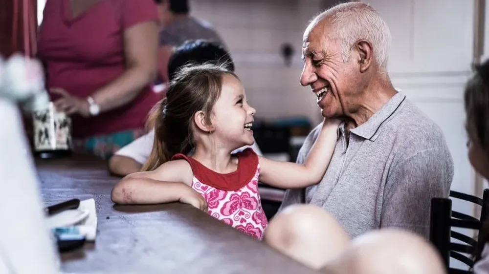 La combinación e interacción de nuestros dos genomas –nuclear y mitocondrial– la que desencadena una adaptación celular tiene repercusiones a lo largo de toda nuestra vida y determina la calidad del envejecimiento.