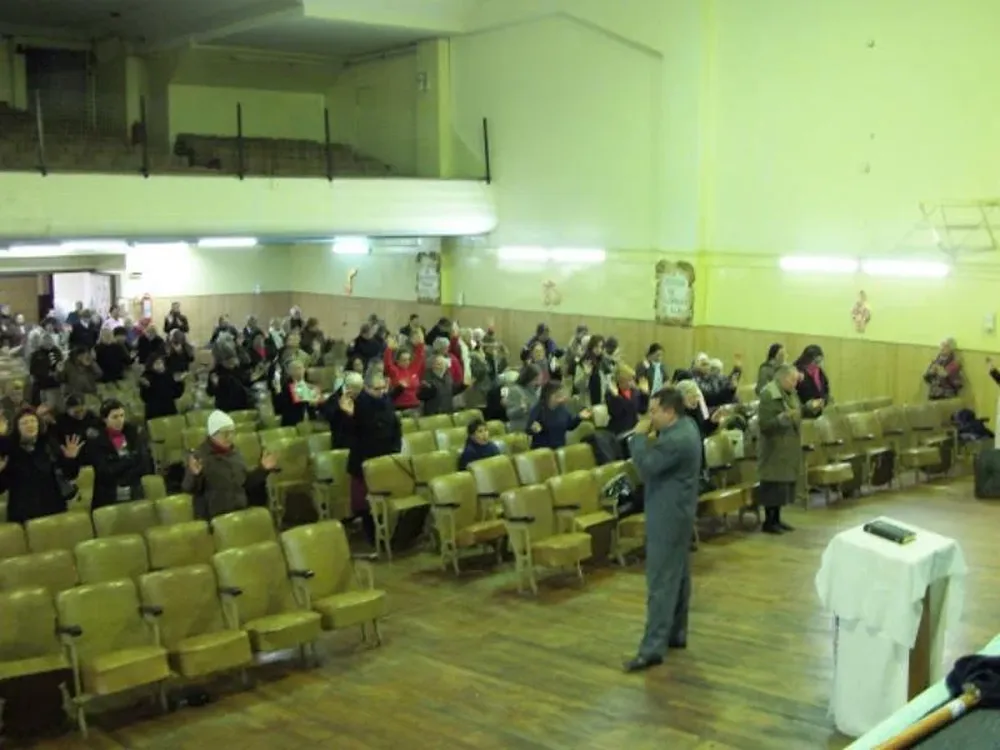 Culto en iglesia Dios es Amor