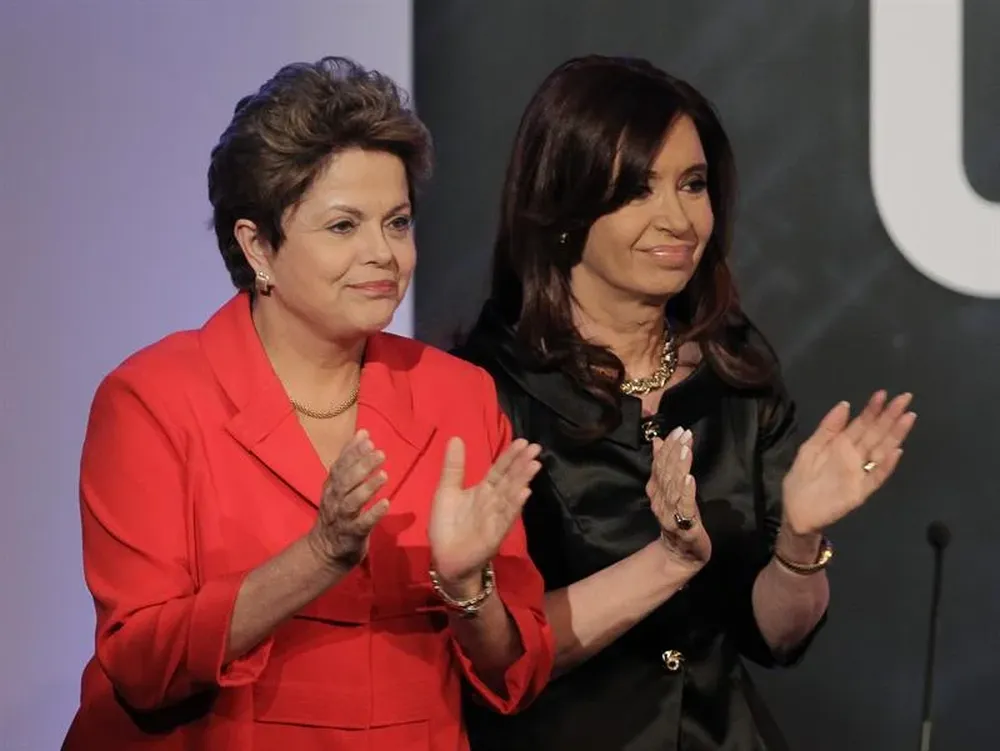 Argentina- Las presidentas de Argentina, Cristina Fernandez de Kirchner y de Brasil, Dilma Rousseff