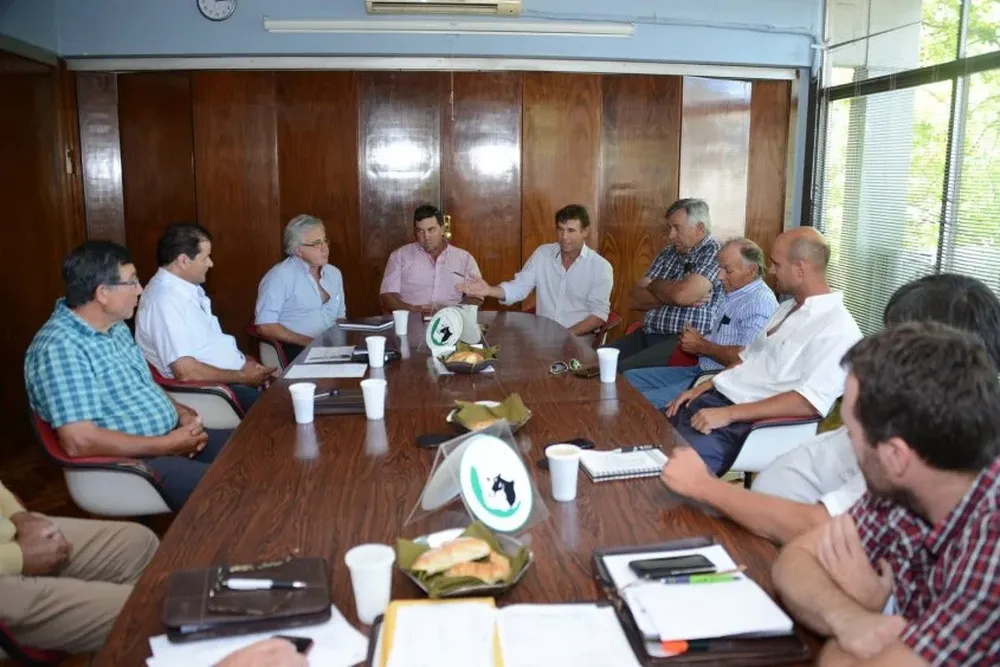 Los productores remitentes de leche a Pili de Paysandú plantearon sus problemas a gremial de ANPL