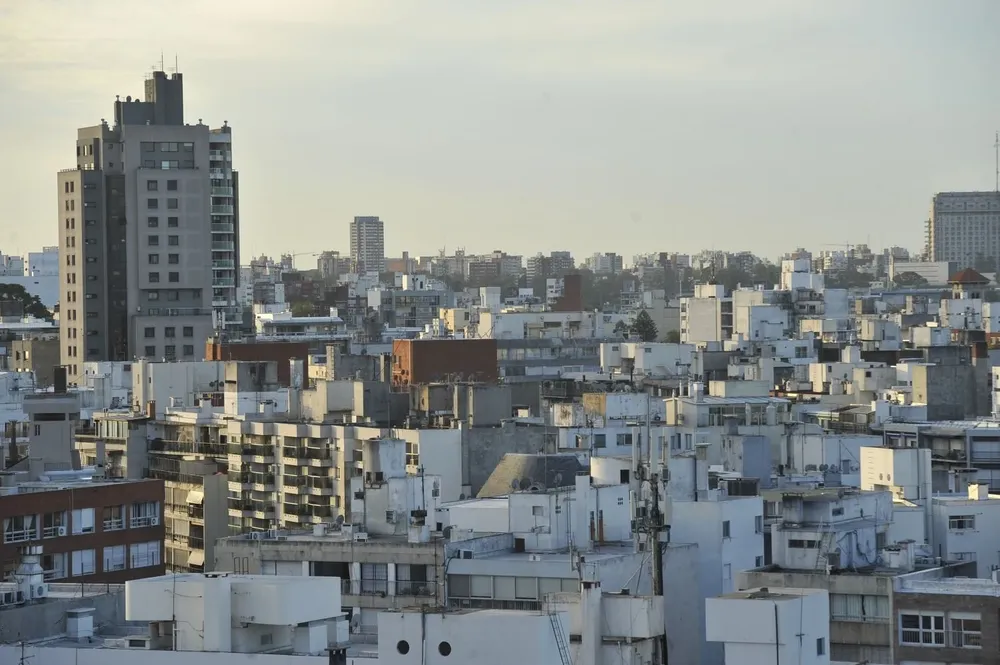 Ante el boom de consultas las inmobiliarias uruguayas deciden abrir sus propias oficinas en Argentina