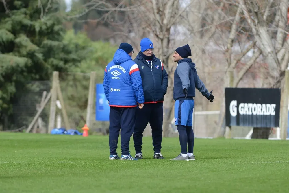 Bergessio charla con Gutiérrez