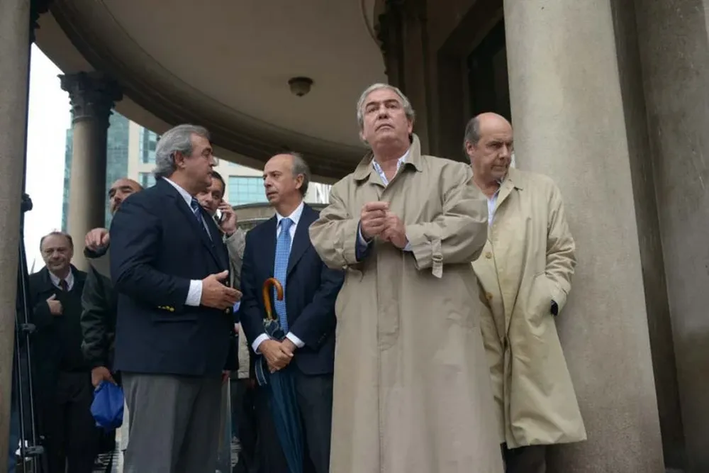 Los líderes de la oposición cuando presentaron las denuncias. D Battiste