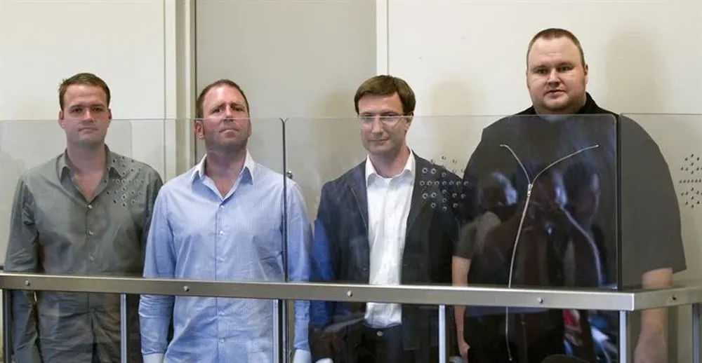 Bram van der Kolk, Finn Batato, Mathias Ortmann y Kim Schmitz