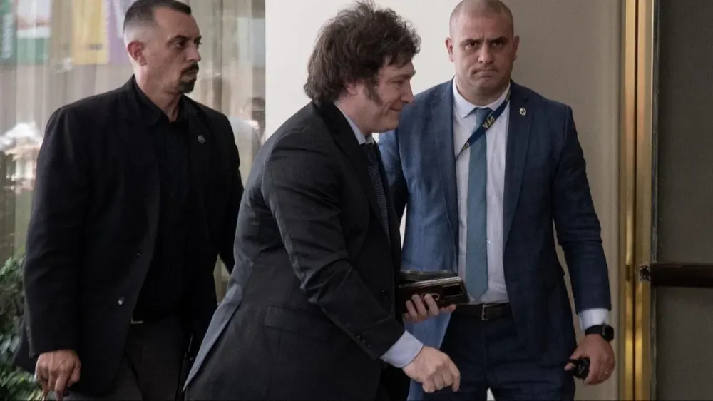 El presidente Javier Milei aseguró que el aumento de la pobreza “es la verdadera herencia del modelo de la casta