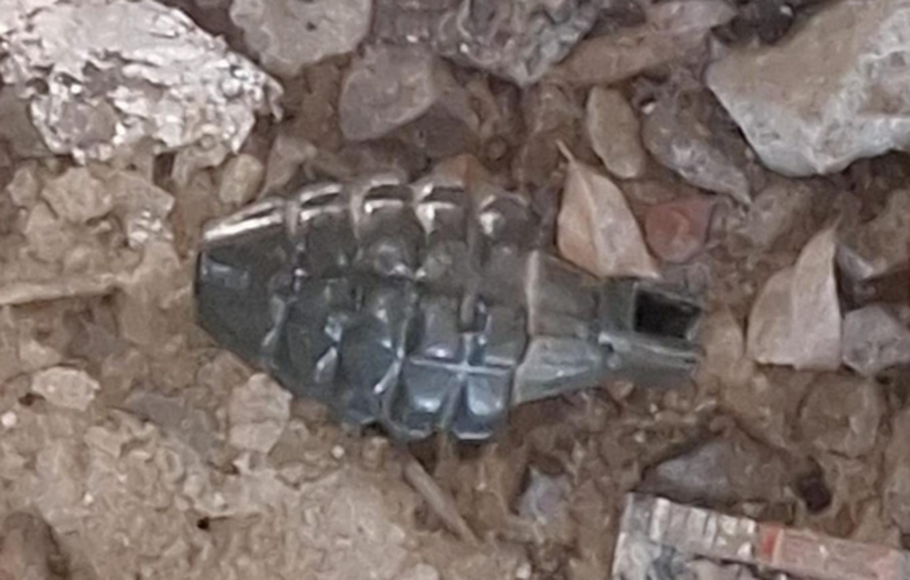 Granada de fragmentación encontrada por la Policía