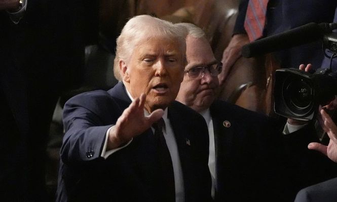 La guerra comercial de Trump hace retroceder casi ocho décadas de globalización, advierte JP Morgan