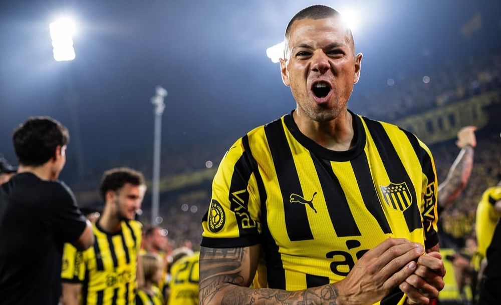 Léo Coelho se despidió de Peñarol con una sentida carta Léo Coelho se despidió de Peñarol con una sentida carta