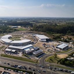 Intento de robo piraña en Car One terminó con dos detenidos baleados