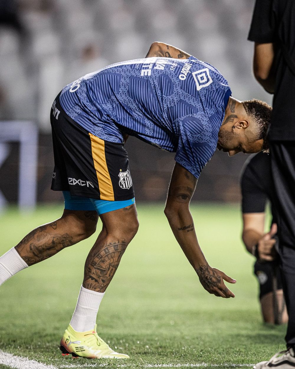 Neymar volvió de una recuperación y se lesionó