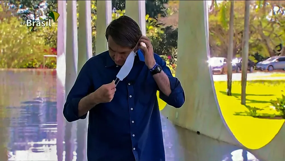 Jair Bolsonaro anunció que tiene coronavirus