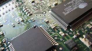 El cometido del reglamento es proteger el ambiente y la salud frente a los efectos adversos derivados de la generación y gestión de residuos de aparatos eléctricos y electrónicos