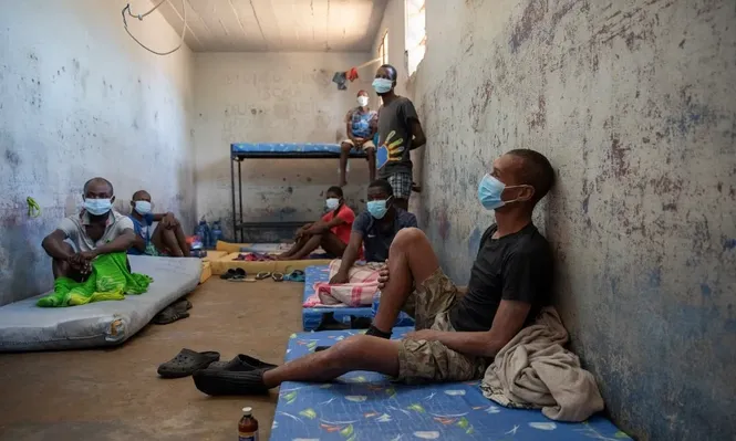 Las prisiones superpobladas son un foco de tuberculosis, la segunda enfermedad más mortífera del mundo, después del covid.