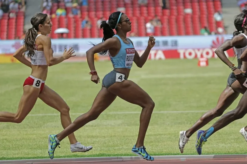 Déborah Rodríguez en la serie de 800 metros del Mundial de Pekín