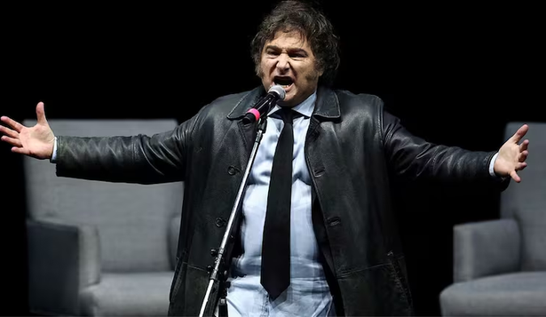 El presidente argentino, Javier MIlei presentó su libro en un show en el Luna Park