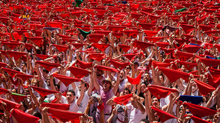 La fiesta de San Fermín, en Pamplona, preferida de los españoles y el turismo internacional.