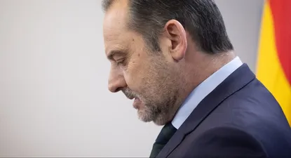 El exministro de Transportes y diputado del PSOE, José Luis Ábalos, durante una rueda de prensa, en el Congreso de los Diputados, a 27 de febrero de 2024, en Madrid (España).