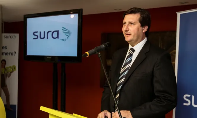 Gonzalo Falcone durante la presentacion en Colonia