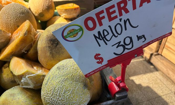 Lista Inteligente: varios productos con ofertas, como el melón.