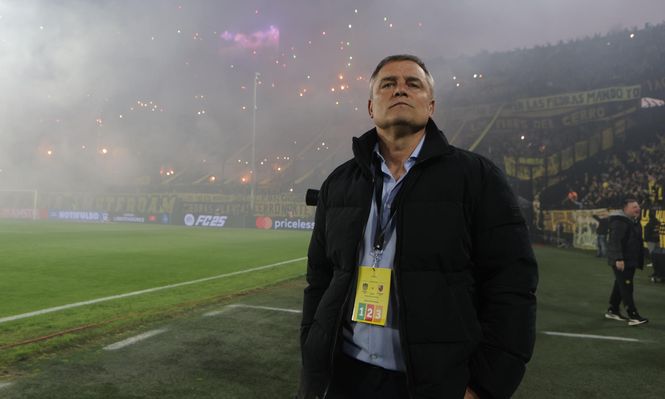 Diego Aguirre en la previa del partido Peñarol vs Flamengo