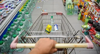 Carro de compras en supermercado.