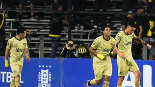 Brandon Álvarez celebra su gol contra Racing por los cuartos de final de la Copa de la Liga AUF